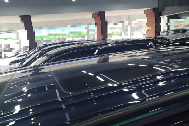 Used VOYAH Dream 2025 EV Four-Wheel Drive Flagship Kunpeng Edition