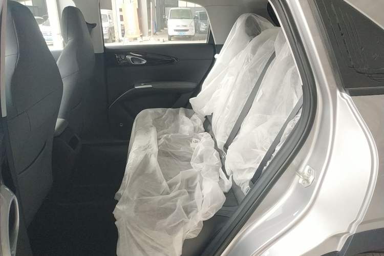 Used Geely Galaxy Geome 2026 Model 310km Youth Edition Left Rear Seat