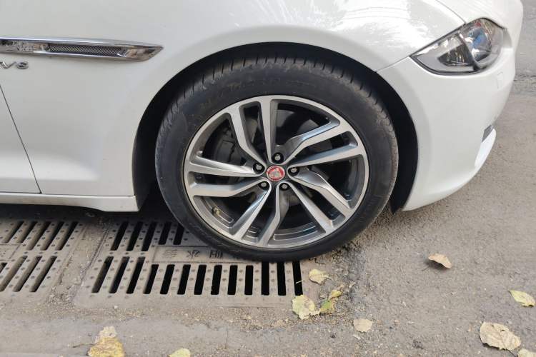 Used Jaguar XJ 2018 XJL 3.0 SC Four-Wheel Drive Panoramic Business Edition