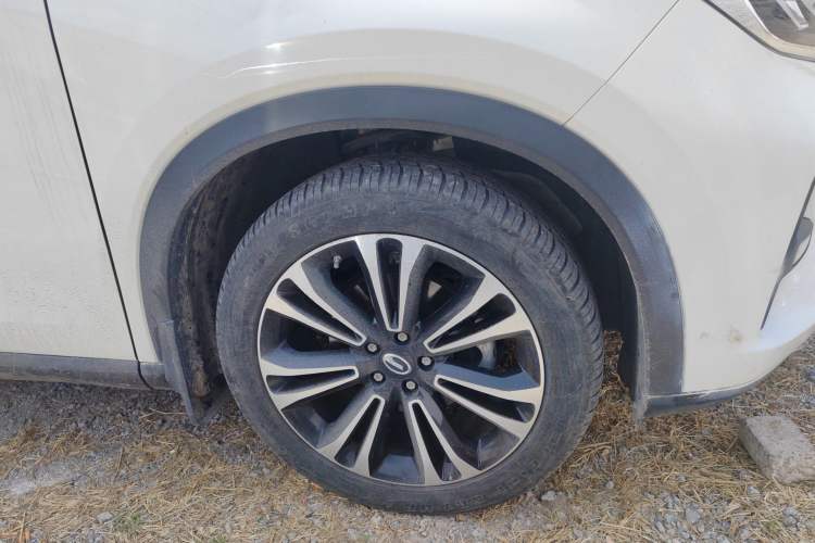 Used GAC Trumpchi GS5 2019 270T Automatic Prestige Edition Right Front Wheel Hub