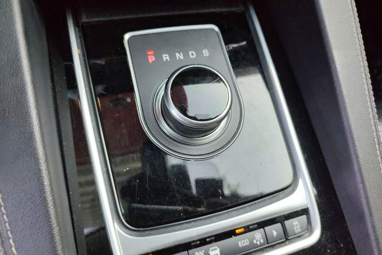 Used Jaguar F-PACE 2016 3.0 SC Four-Wheel Drive R-Sport Sport Edition
