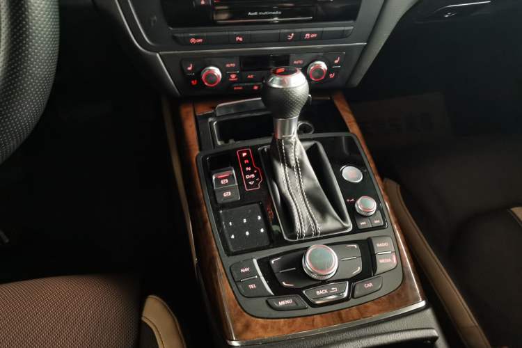Used Audi A7 2014 50 TFSI quattro Comfort Model Gear Lever