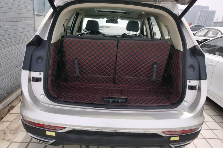 Used JETOUR X90 2019 1.5T Automatic Smart Enjoyment 6-Seater Emission Standard China V Trunk