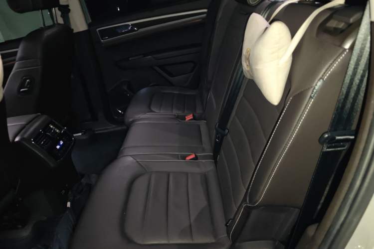 Used Volkswagen Teramont 2017 530 V6 Four-Wheel Drive Flagship Edition Left Rear Seat