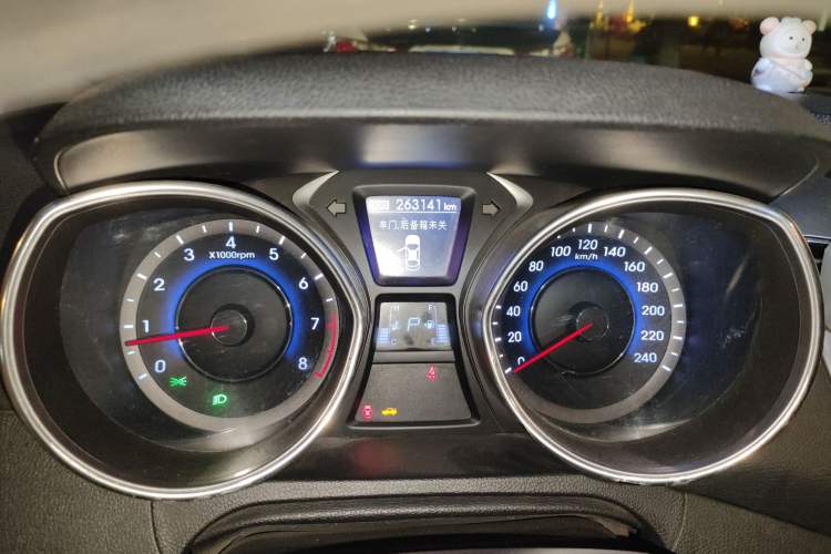 Used Hyundai Elantra (5th Generation / Langdong) 2013 1.6L Automatic Leading Model