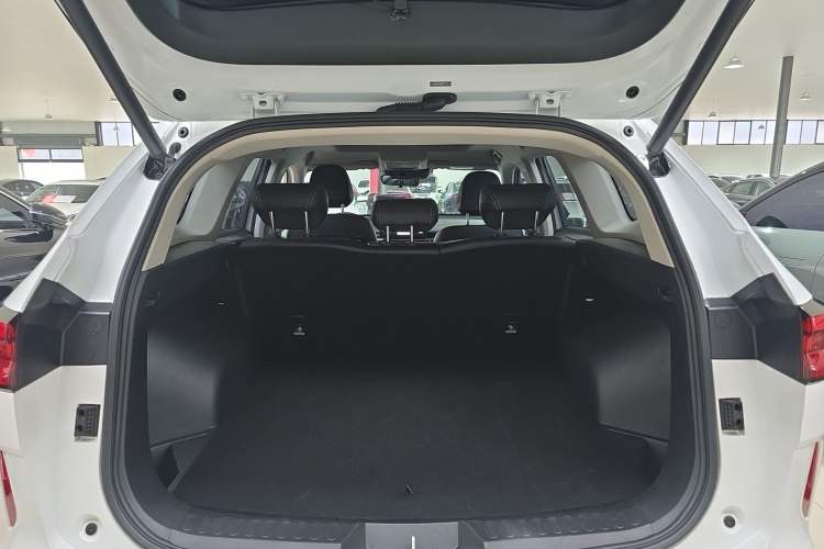 Used Haval H6 New Energy 2023 DHT-PHEV 110KM Long-Range Edition Trunk