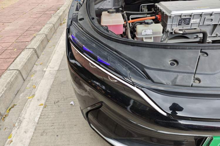Used BYD Han 2020 EV Long-Range Luxury Model Right Front Headlight