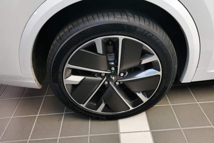 Used Li Auto L8 2025 Ultra Smart Refreshed Edition
