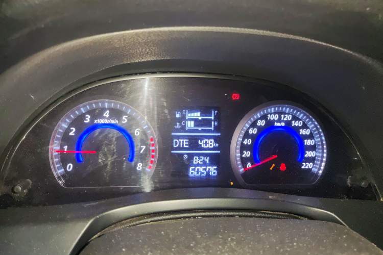 Used Zotye Z300 2014 New Vision 1.5L Manual Luxury Model
