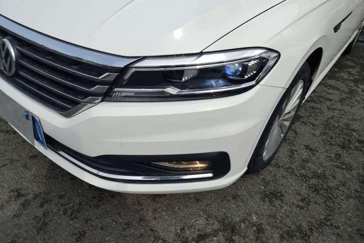 Used Volkswagen Lavida 2018 1.5L Automatic Comfort Edition China V Standard Left Front Headlight