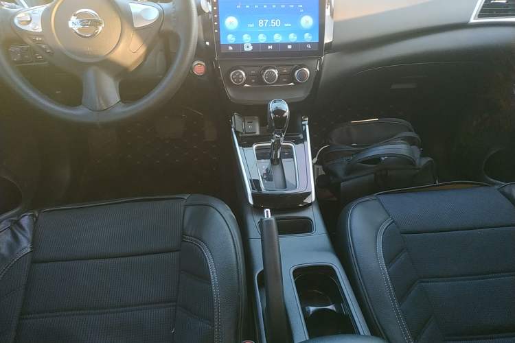 Used Nissan Sylphy 2016 1.6XV CVT Smart Enjoyment Version Gear Lever