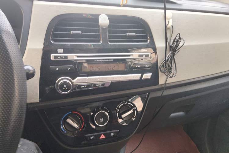 Used CHANGAN OSHAN Olisway 2013 1.4L Manual Jingxiang Model
