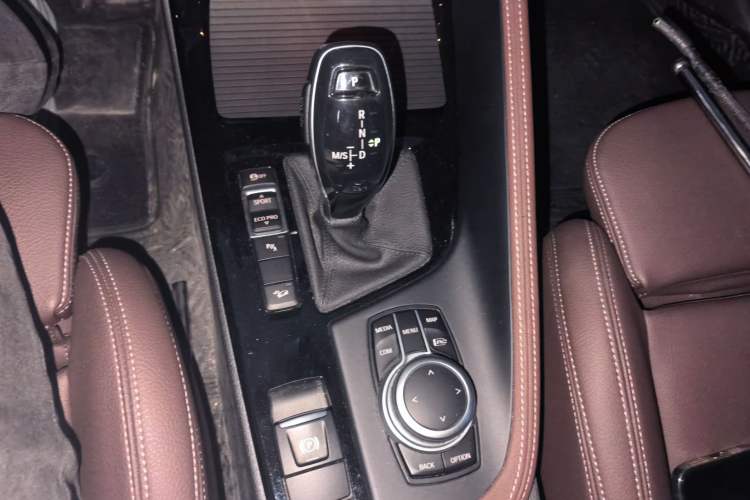 Used BMW X1 2021 xDrive25Li Luxury Model Gear Lever