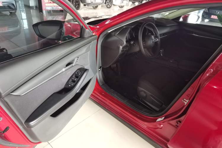 Used Mazda Mazda 3 Axela 2021 2.0L Automatic Zhiqing Edition