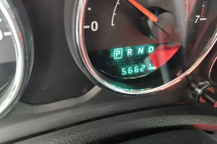 Used Jeep Wrangler 2015 3.6L Rubicon Two-Door Comfort Edition Odometer Close Up