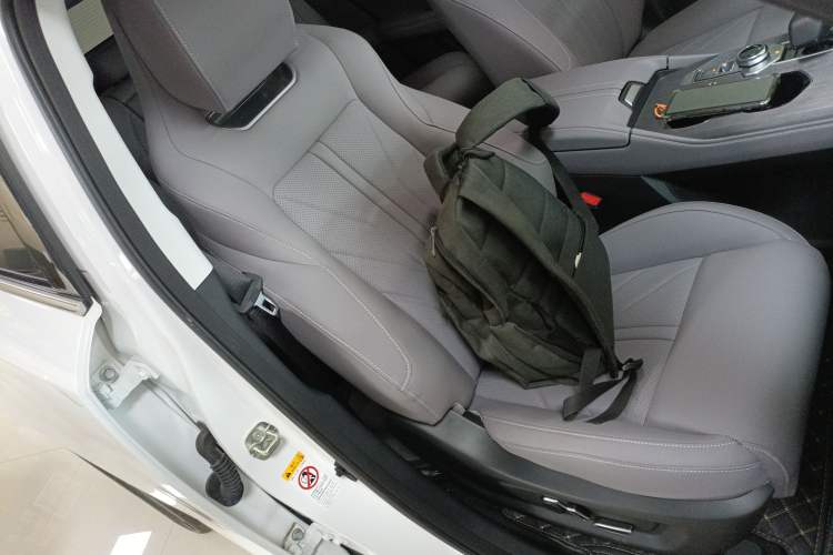 Used Changan UNI-K iDD 2023 Zhidian iDD 1.5T 135km Smart & Fun Model