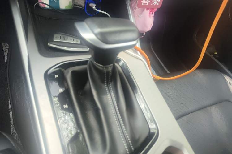 Used Geely Auto Emgrand 2023 4th Generation Champion Edition 1.5L CVT Luxury Model Gear Lever