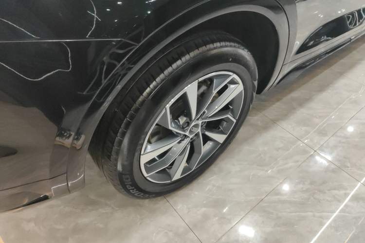 Used Audi Q5L 2023 40T Luxury Dynamic Model