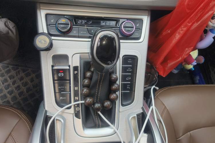 Used Geely Auto Emgrand X7 Sport 2016 1.8TD Automatic ZhiZun Version