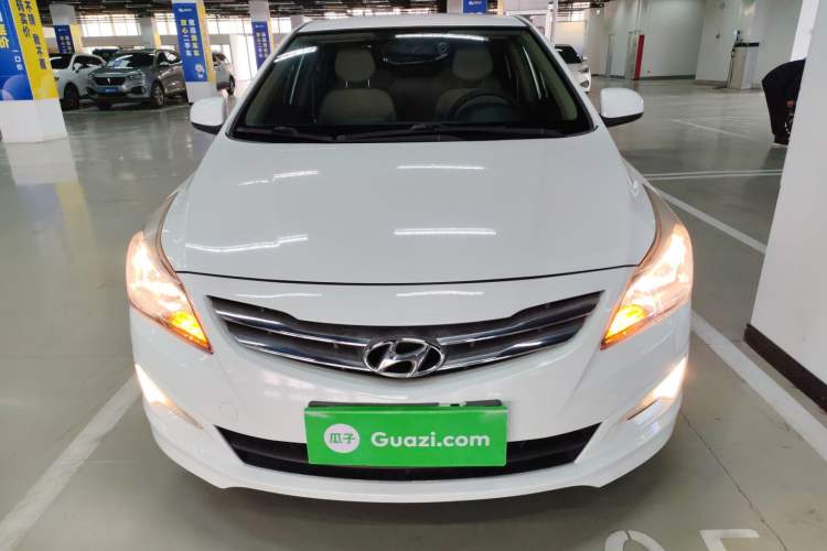 Used Hyundai Verna (older generation) 2014 1.4L Manual Smart GLS Trim Front