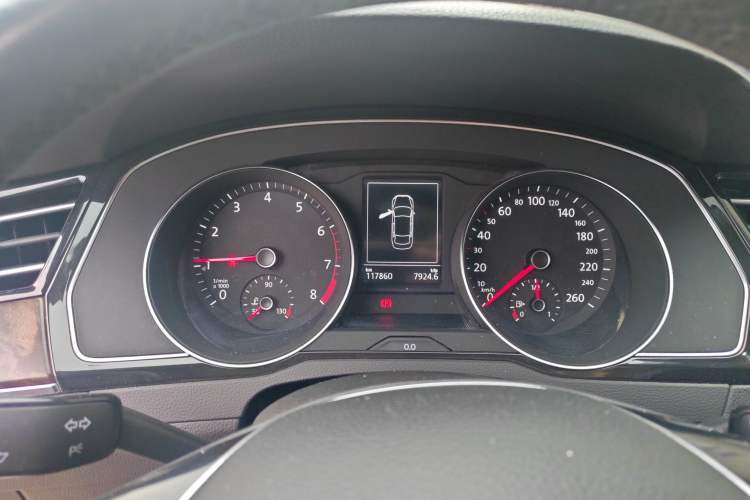 Used Volkswagen Magotan 2017 330TSI DSG Luxury Model