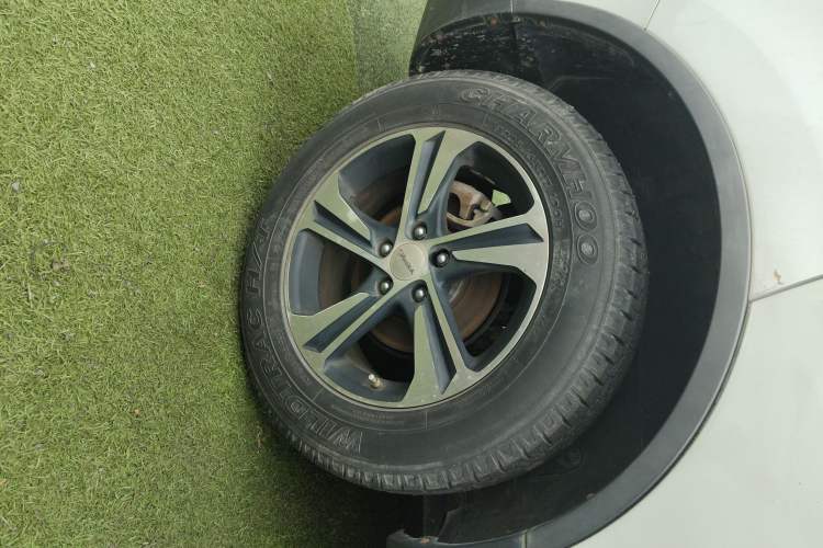 Used Yema T70 2016 Upgraded Model 1.5T Manual Luxury Version
