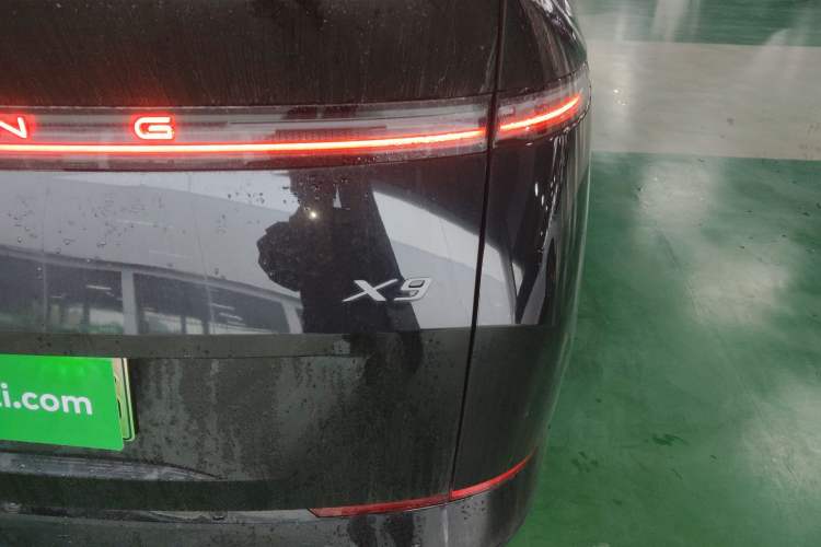 Used XPeng X9 2025 740 Ultra-Long Range Max
