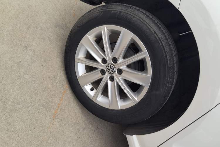 Used Volkswagen Polo 2014 1.6L Automatic Comfort Edition
