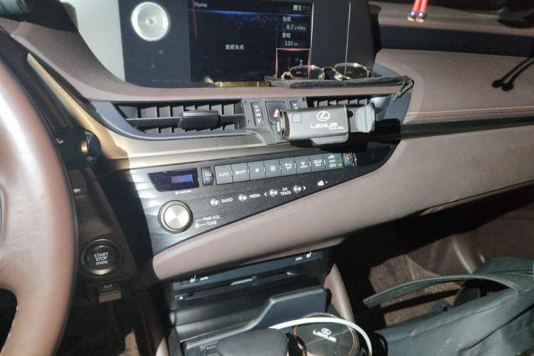 Used Lexus ES 2020 200 Excellence Edition
