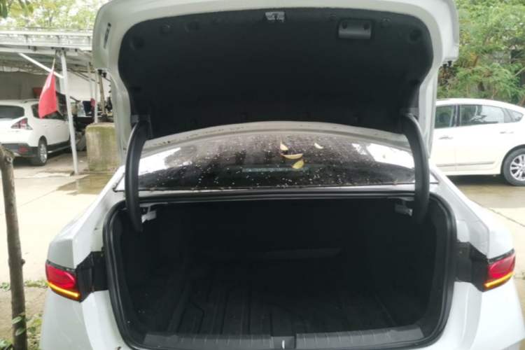 Used BYD Qin PLUS 2025 DM-i Smart Drive 55KM Leading Model Trunk