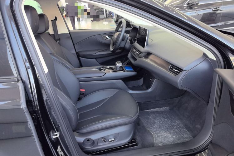 Used Hongqi E-QM5 2021 Charging Version Flagship Edition
