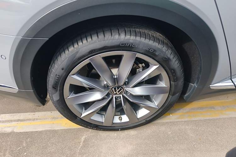 Used Volkswagen FAW-Volkswagen CC 2023 Hunting Vehicle 380TSI Hunter's Heart Edition