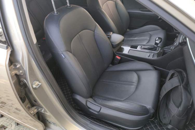 Used Kia K5 2016 1.6T Automatic LUX
