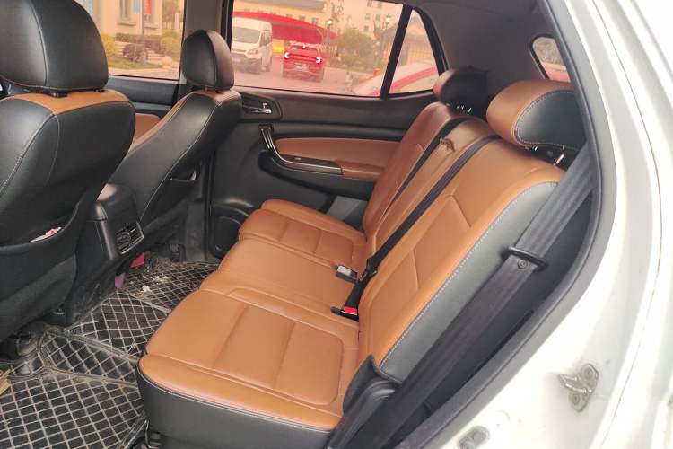 Used Oshan CX70 2017 CX70T 1.5T Manual High-Performance Edition