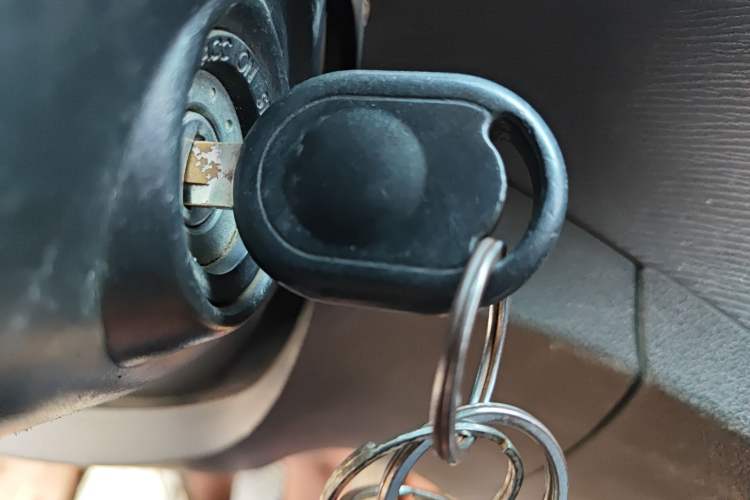 Used Wuling Hongguang 2015 1.2L S Base Model China V Standard