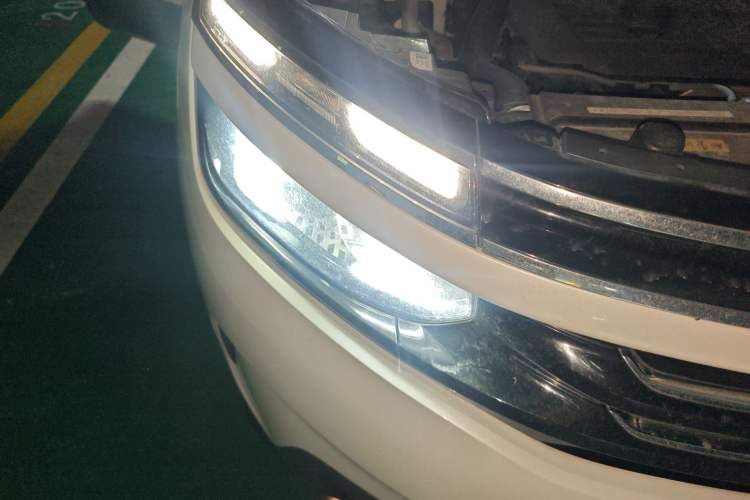Used Citroen C5 AIRCROSS 2019 360THP ORIGINS Centennial Deluxe Edition China VI Standard Right Front Headlight