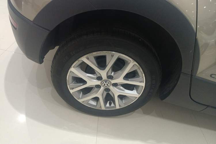 Used Volkswagen Polo 2014 1.6L Cross Polo Automatic