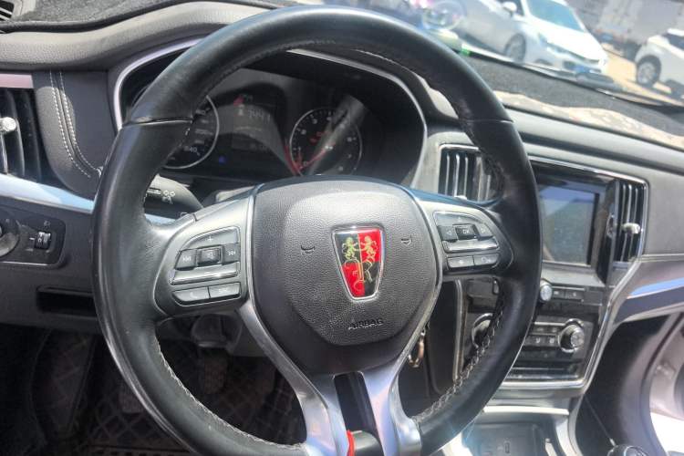 Used Roewe RX5 2018 20T Two-Wheel Drive Manual Flagship Edition Steering Wheel
