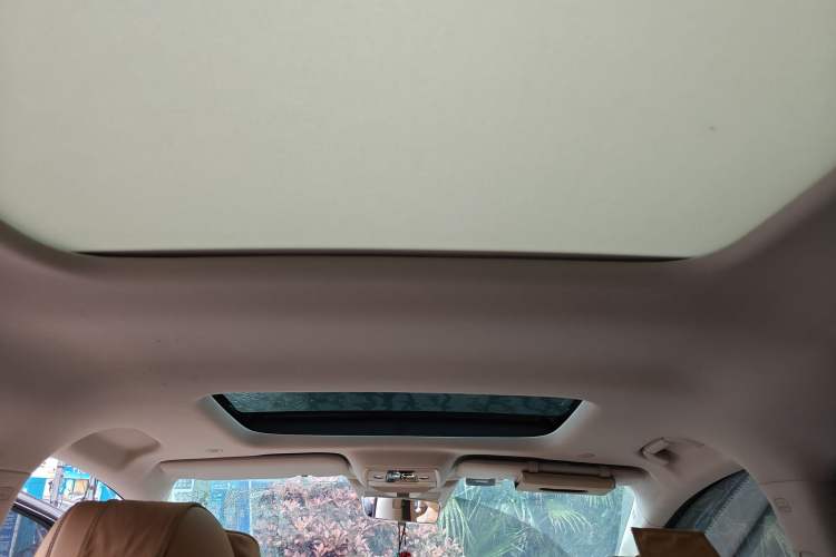 Used Denza D9 2022 DM-i 970 Four-Wheel Drive Prestige Model
