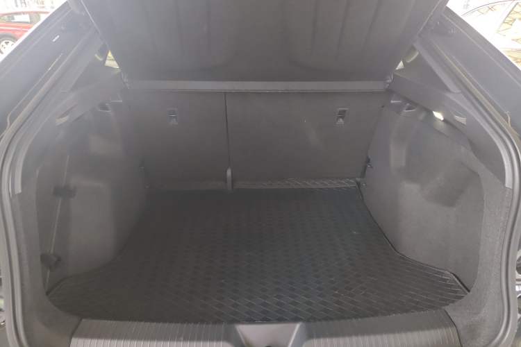 Used Volkswagen ID.UNYX 2024 Pro Long-Range Version