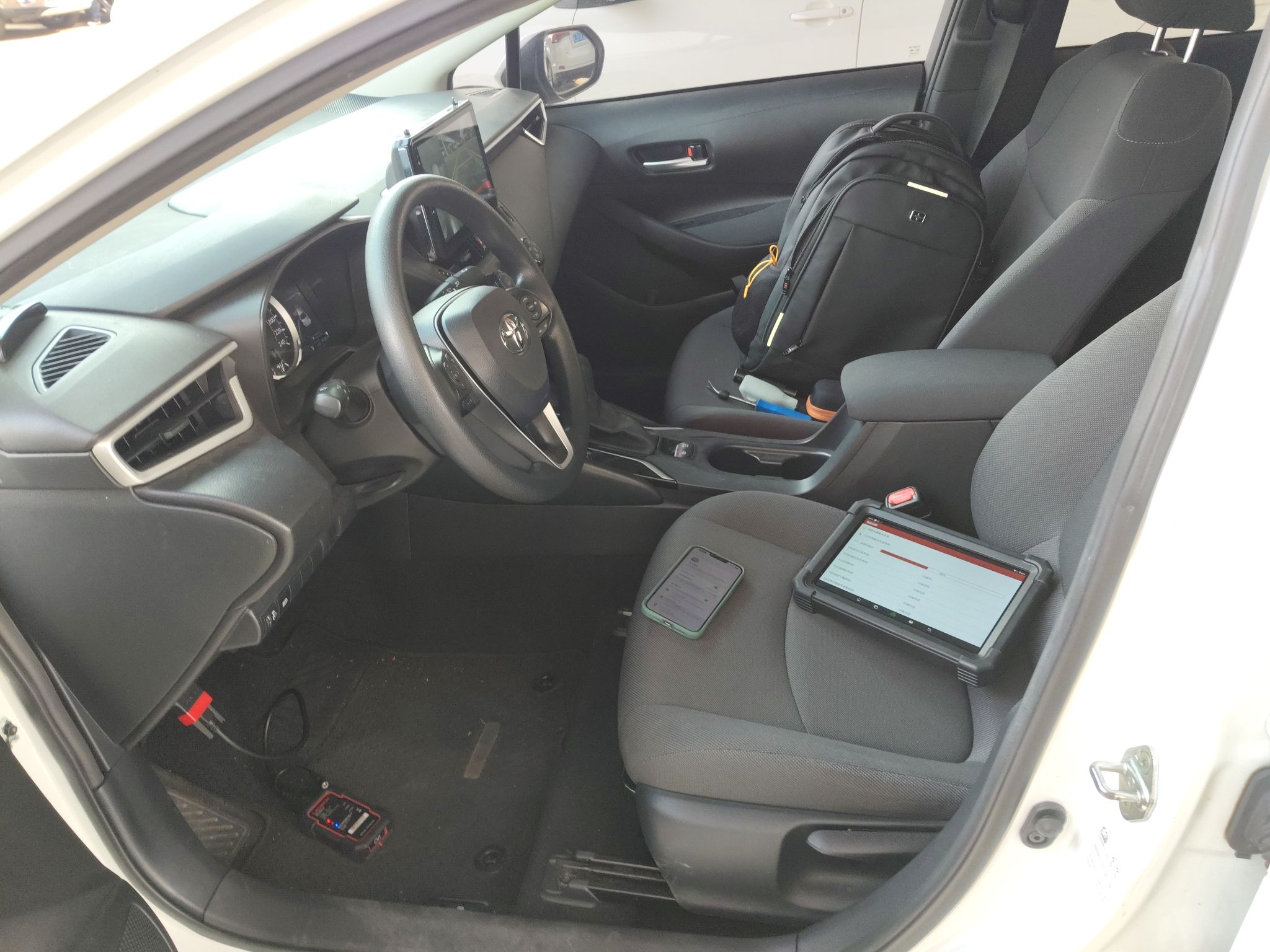 Переднее сиденье в автомобиле