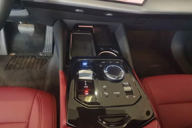 Used BMW i5 2025 eDrive 40L M Sport Package
