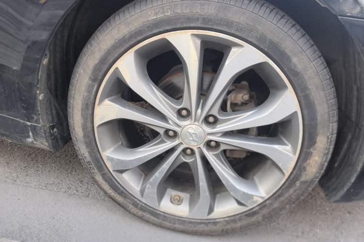 Used Hyundai Sonata 2013 2.4L Automatic Luxury Version China IV Standard
