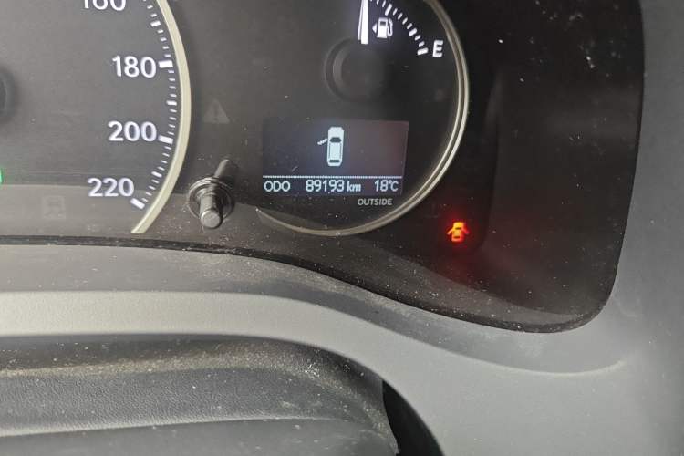 Used Lexus CT 2017 CT200h Comfort Edition Monochrome China V Standard Odometer Close Up