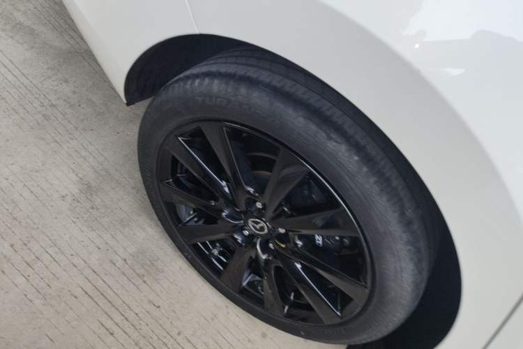 Used Mazda 3 Axela 2023 2.0L Automatic ZhiZhen Edition
