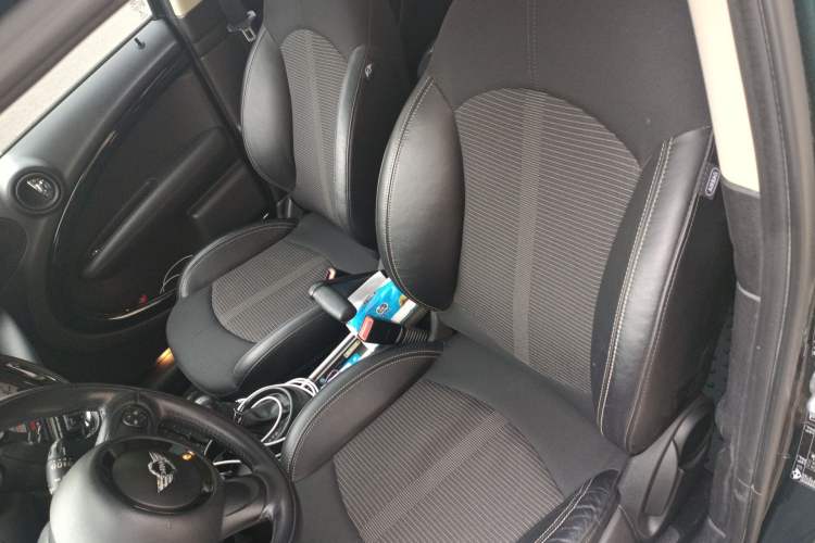 Used MINI Countryman  Left Front Seat