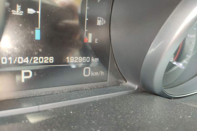 Used Land Rover Range Sport 2015 3.0 SDV6 HSE Odometer Close Up