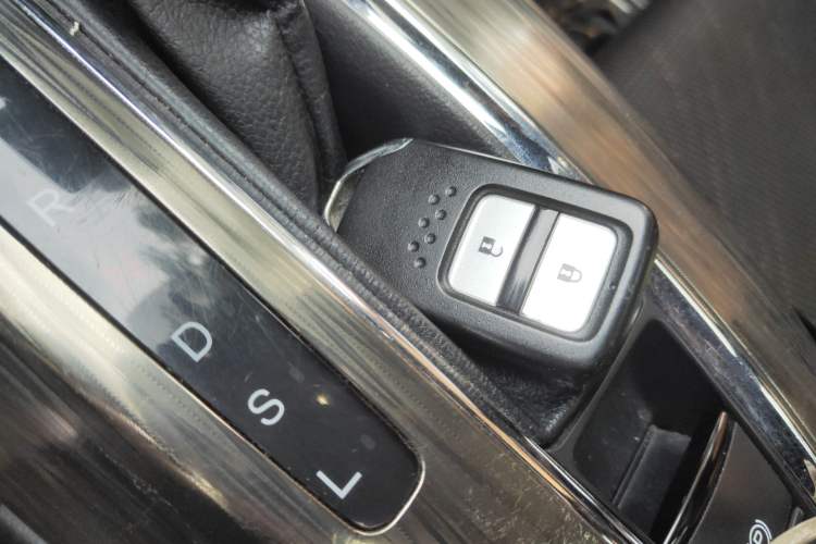 Used Honda XR-V 2017 1.8L EXi CVT Comfort Version