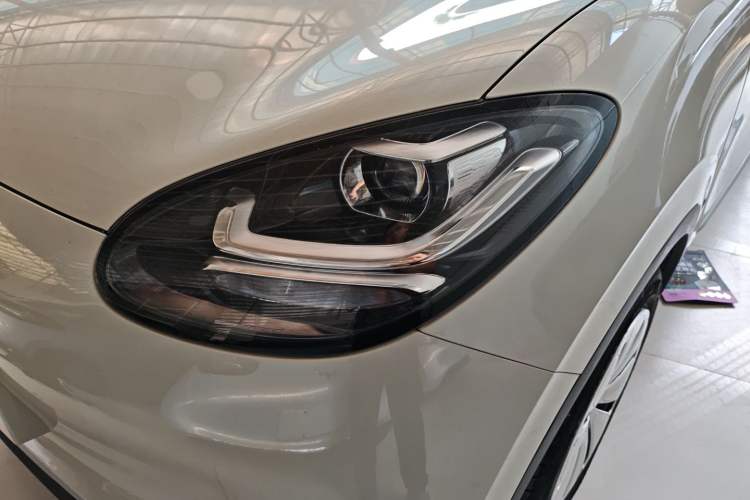 Used Wuling Bingo 2023 203km Light Edition Left Front Headlight