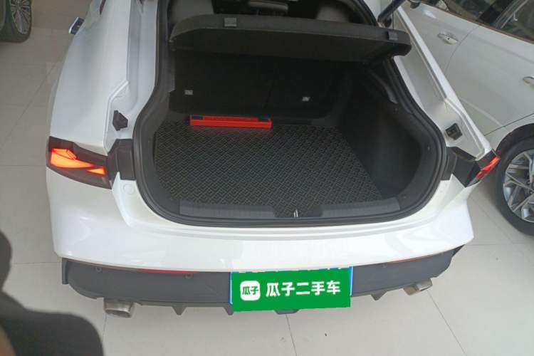 Used CHANGAN UNI-V 2025 1.5T 500Bar High-Energy Version